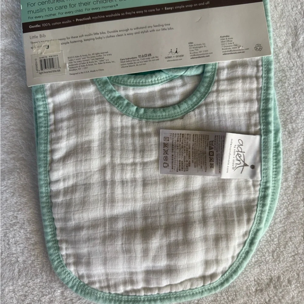 Aden and Anais 3 cotton muslin bib set NWT snap closure